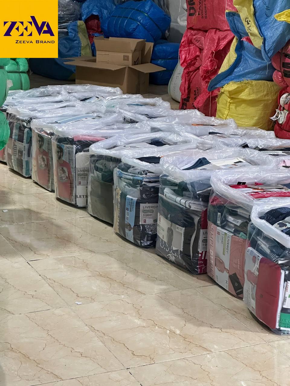 بسته پیراهن های کیلویی برند لیورجی با متریال کنفی بسته پیراهن های کیلویی برند لیورجی با متریال کنفی