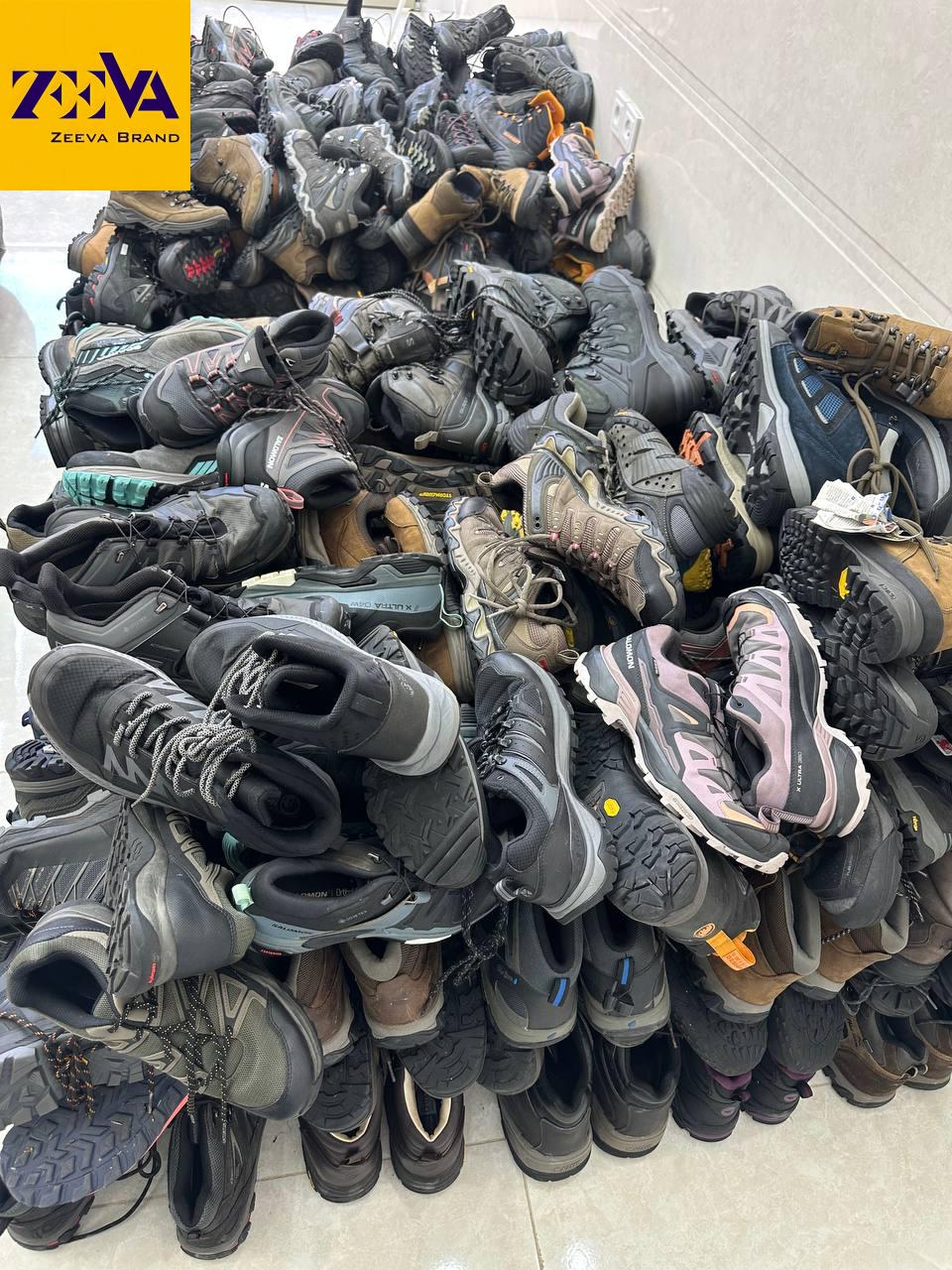 کتونی کوهنوردی عمده برند- خرید کفش کوهنوردی عمده با سود بالا تصویر کتونی کوهنوردی عمده برند، مناسب برای فروشندگان و مغازهداران تجهیزات ورزشی
