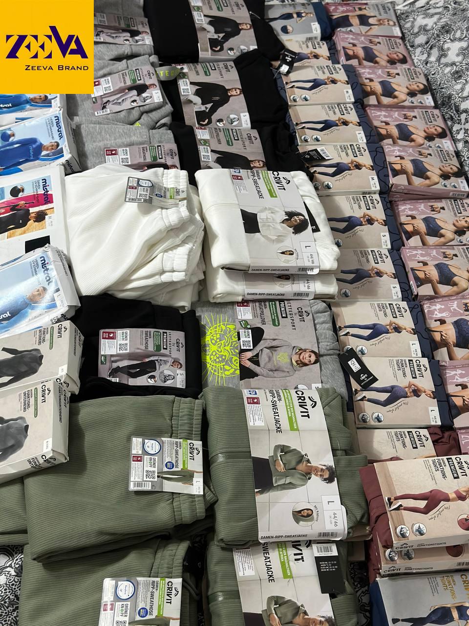 ست ورزشی عمده و کیلویی برند کریویت - خرید مستقیم از زیوابرند نمونهای از ست ورزشی عمده و کیلویی برند کریویت شامل لگ، نیمتنه، هودی و اسلش، مناسب برای فروش عمده